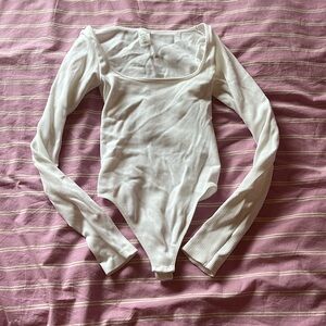 Aritzia square neck ribbed white bodysuit size small